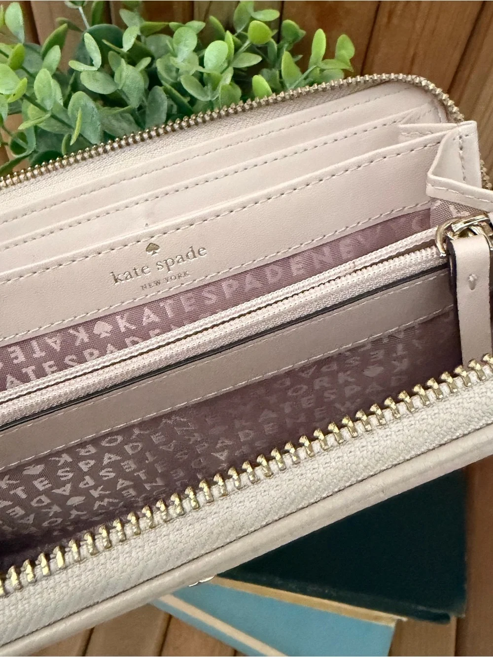 Kate Spade Blush Ivory Pebbled Leather Zip Around Continental Wallet